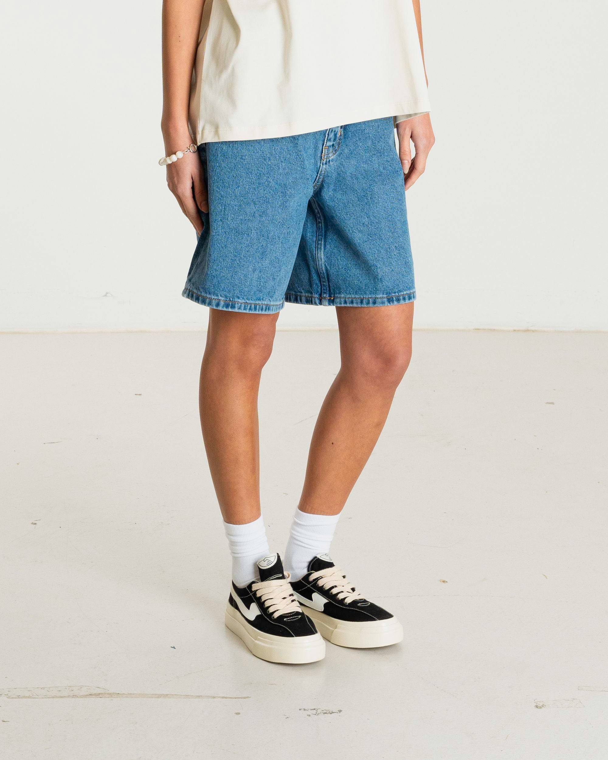 Woodbird Female WBMaggie Light Stone Shorts Shorts Blue