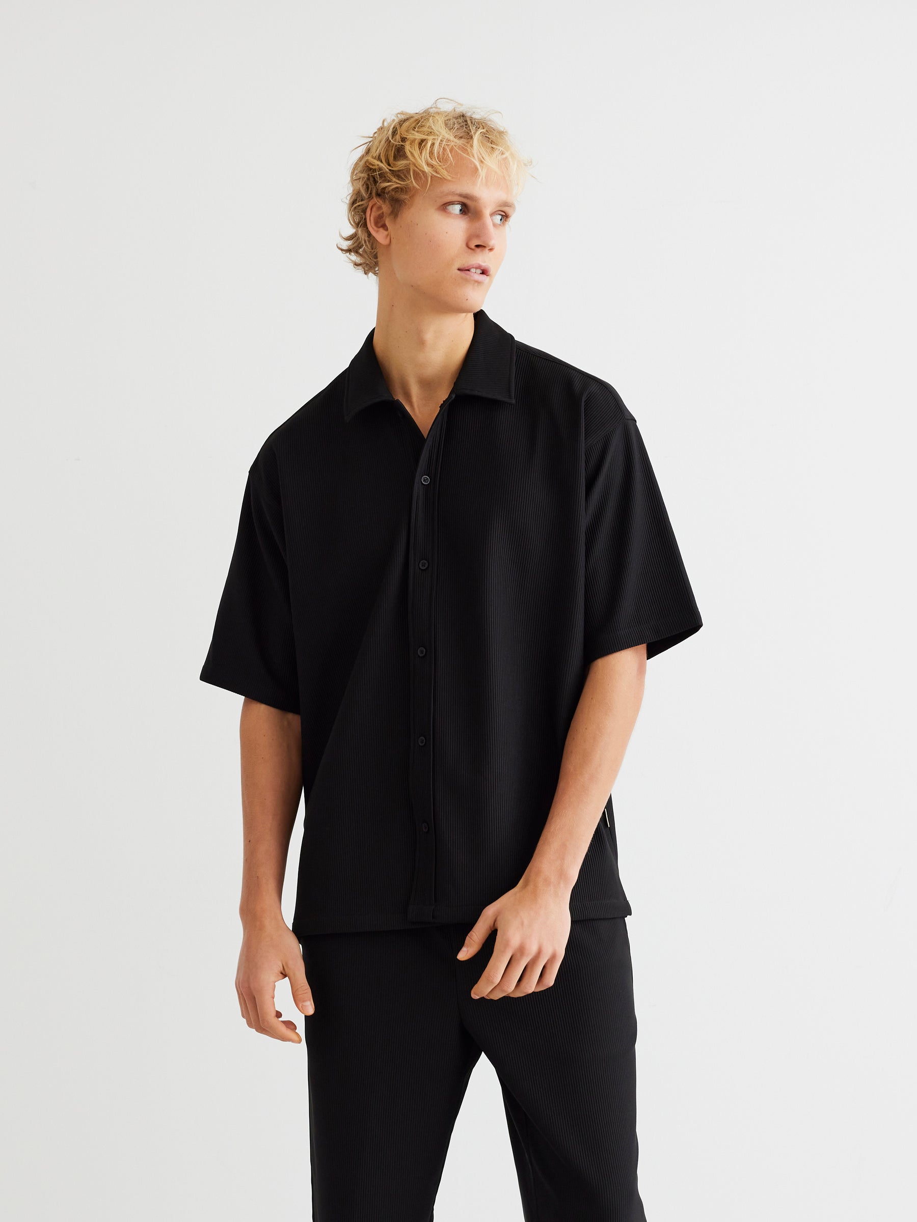Woodbird WBBanks Plisse Shirt Shirts Black