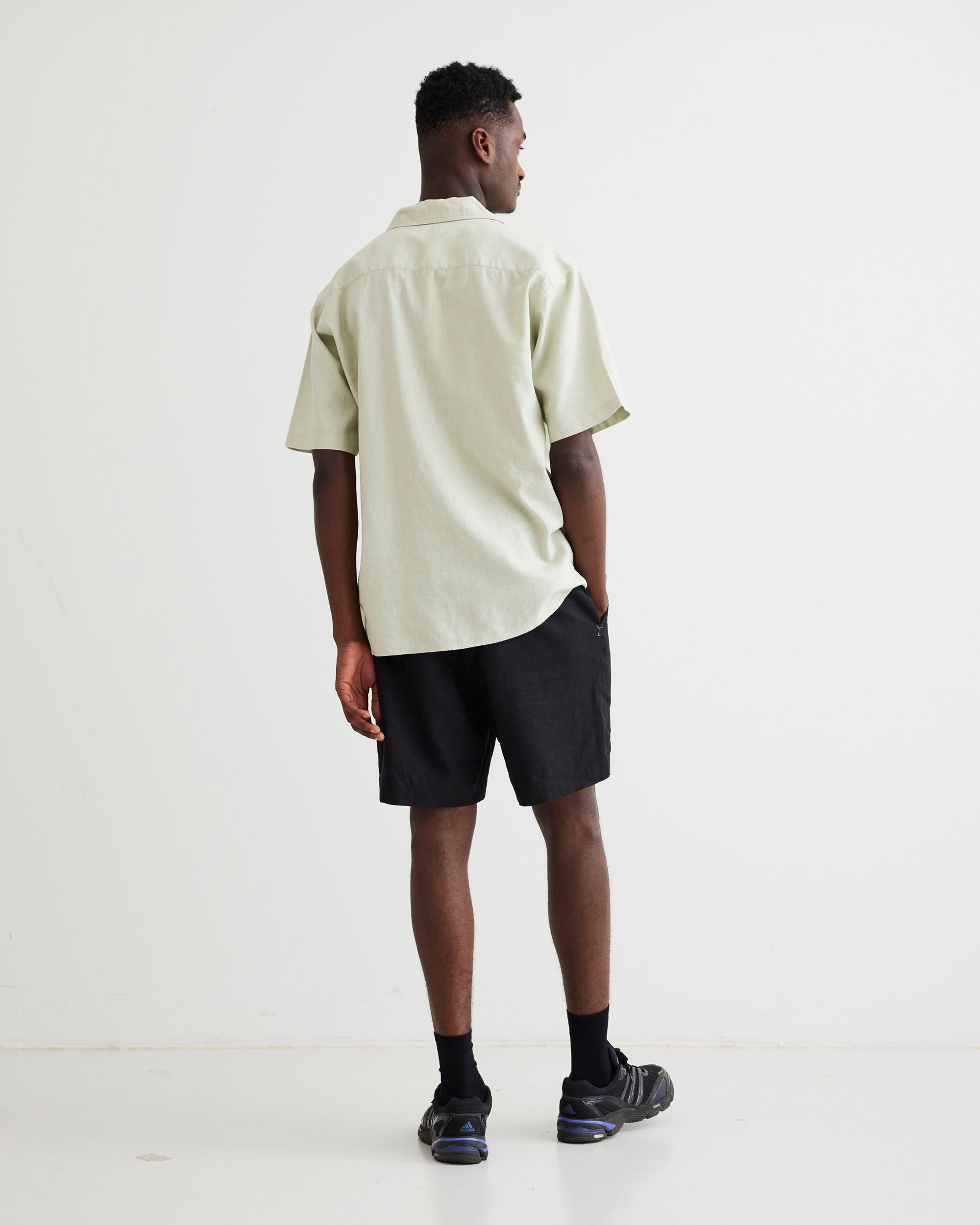 Woodbird WBBommy Linen Shorts Shorts Black