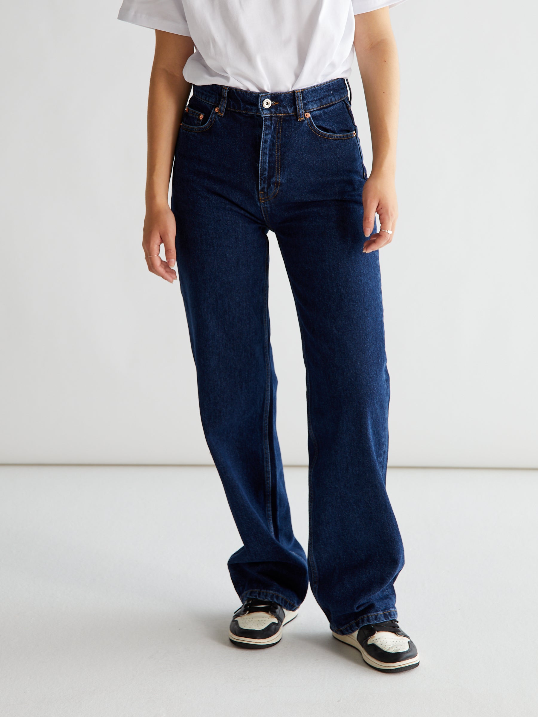 Weekday row win jeans fashion