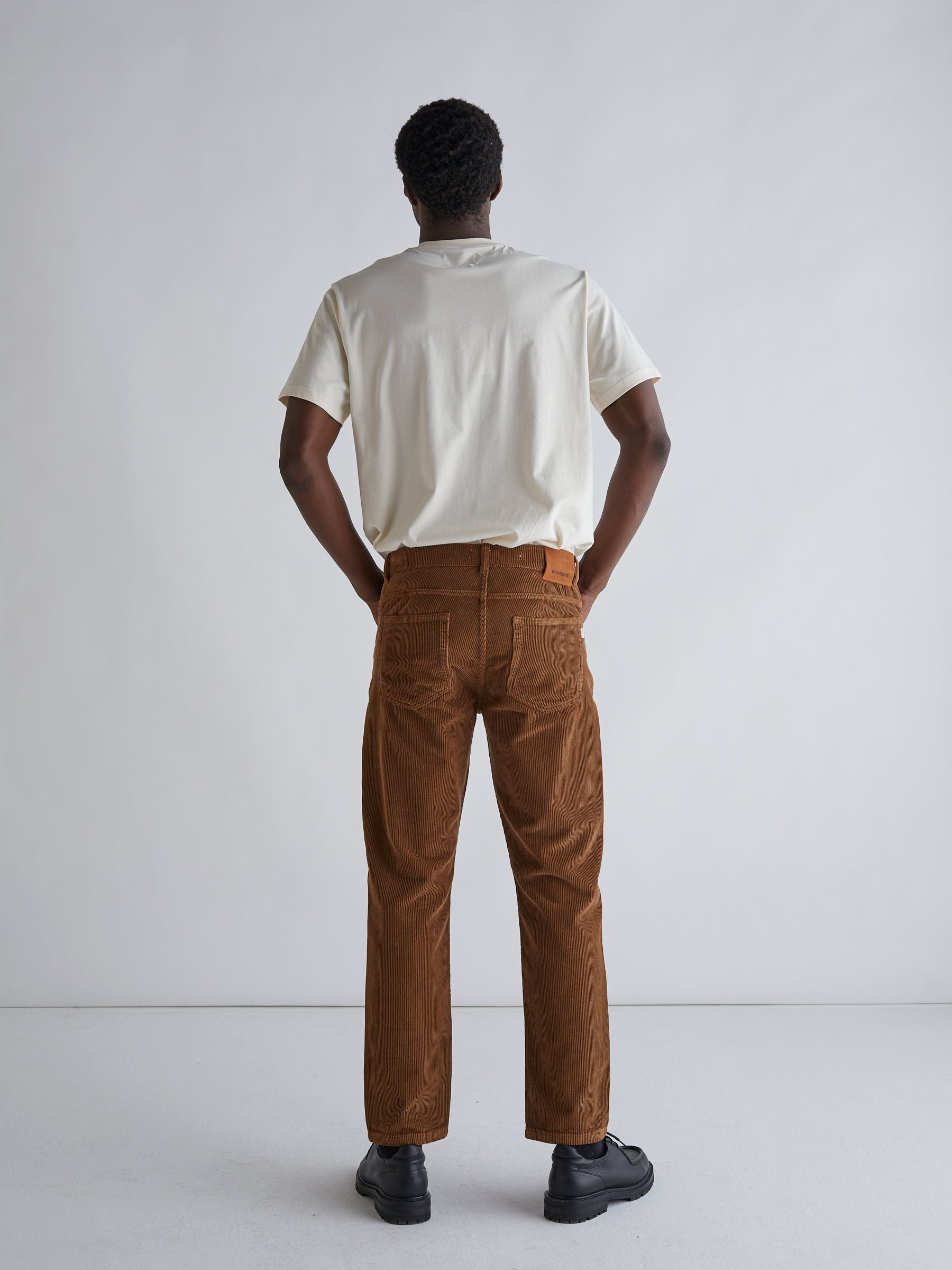 Stüssy - Brown corduroy pants with elastic waistband - Schwittenberg
